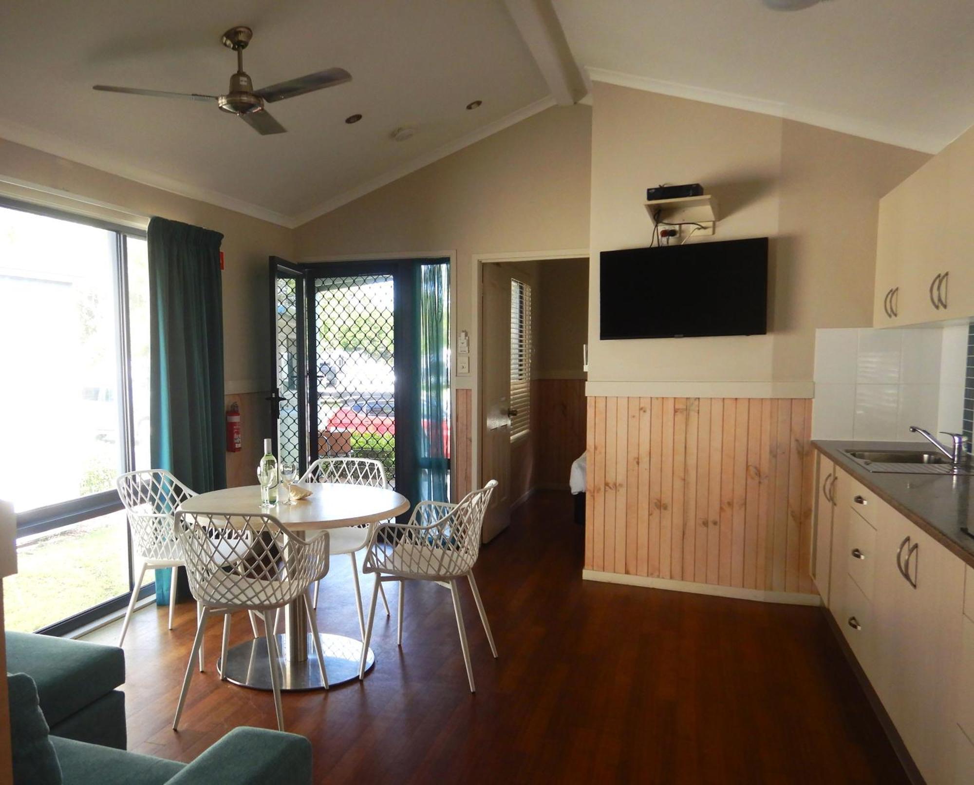 Big4 Mackay Blacks Beach Holiday Park מראה חיצוני תמונה